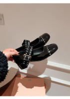 Nuevos zapatos franceses Mary Jane cabeza cuadrada diseño de hebilla de una palabra tacón medio grueso boca poco profunda zapatos individuales charol de mujer - details 21