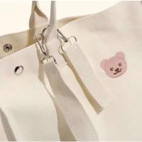 Bolso grande de momia multifuncional de lona portátil con oso bordado, adecuado para ir de compras y viajes - details 5