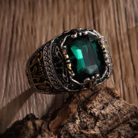 Nuevo anillo de lujo para hombre, anillo dominante retro personalizado con piedras preciosas verdes para asistir al banquete, joyería para fiesta diaria w - details 0
