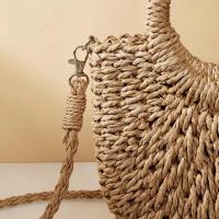 Bolso de playa de media luna de vid de hierba tejido a mano, bolso de hombro hueco de verano para mujer de gran capacidad - details 35