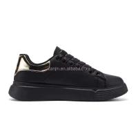 Nuevo 2025 zapatos de hombre de estilo caminante de cuero artificial de capa superior de alta calidad, fábrica de calzado deportivo informal de bajo precio, Guangzhou - details 4