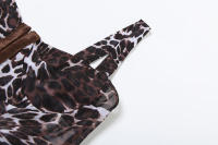 BUNO-Conjunto de 2 piezas con estampado de leopardo para mujer, camisola corta con hebilla a la moda y pantalones cortos ajustados, trajes finos y atractivos para mujer - details 13