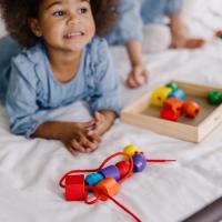 Cuentas de cordones de madera, juguetes de madera, juguete de desarrollo, resolución de problemas, regalo para niño o niña, 3 + - details 3