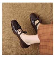 Nueva piel de oveja cabeza cuadrada estilo retro pequeños zapatos de cuero arco pedal boca poco profunda Mary Jane zapatos individuales - details 5
