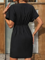 Vestido casual de mujer con cuello en V, manga corta, cintura alta, falda acampanada en negro - details 5