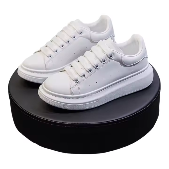 Pareja modelos ins pequeño blanco zapatos mujer 2025 primavera nuevo estudiante zapatos bordados mujer suela gruesa transpirable - 1