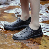 Al aire libre pareja agujero zapatos vadear tendencia de ocio sandalias de playa de los hombres y las mujeres transpirable suela suave hueco zapatos de lluvia - details 9