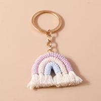 Colgante de borlas, llavero de arcoíris de tres colores, bonito llavero tejido hecho a mano, llavero de arcoíris de punto dulce duradero, regalos - details 3