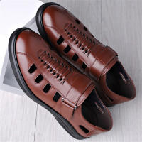 Sandalias de verano para hombre, nuevas, huecas, para playa, de piel suave y transpirable, con velcro. - details 4