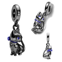Fabricación de joyas con pulseras de plata pura, preciosas cuentas de gato, creación original. - details 0