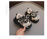 Zapatillas deportivas informales para niño y niña, zapatos para correr con estrella hueca, suela suave, resistentes al desgaste y a prueba de suciedad, 2024 - details 6