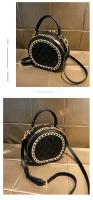 Bolso redondo pequeño con cadena de diamantes de imitación de marca Hong Kong2025Nueva bolsa de hombro de celebridades de Internet que combina con todo - details 13