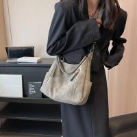 Bolso cruzado de lujo para mujer, bandolera de un solo hombro, de gran capacidad, Retro, mate, de cuero PU - details 7