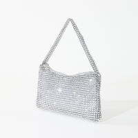 Bolso de hombro con nicho de marea con incrustaciones de diamantes - details 3
