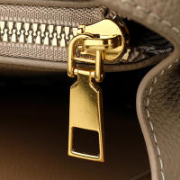 Bolso pequeño de cuero PU suave para mamá de mediana edad, bolso cruzado de hombro Simple y magnífico, informal, a la moda, nuevo - details 20