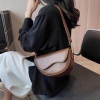 Bolso de hombro informal de cuero para mujer, bandolera con solapa, bolso de sillín, bolso Retro con 2 correas - details 0