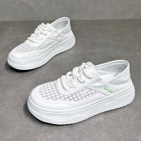 Malla blanca para mujer, parte inferior plana transpirable, dos en malla, novedad de verano, zapatos informales versátiles, a la moda - details 2