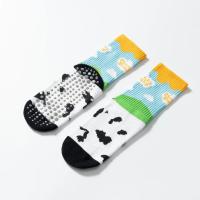 Calcetines de Yoga y Pilates con patrón de grafiti personalizado para mujer, calcetines deportivos antideslizantes, calcetines de moda que combinan con todo, calcetines de tendencia - details 13