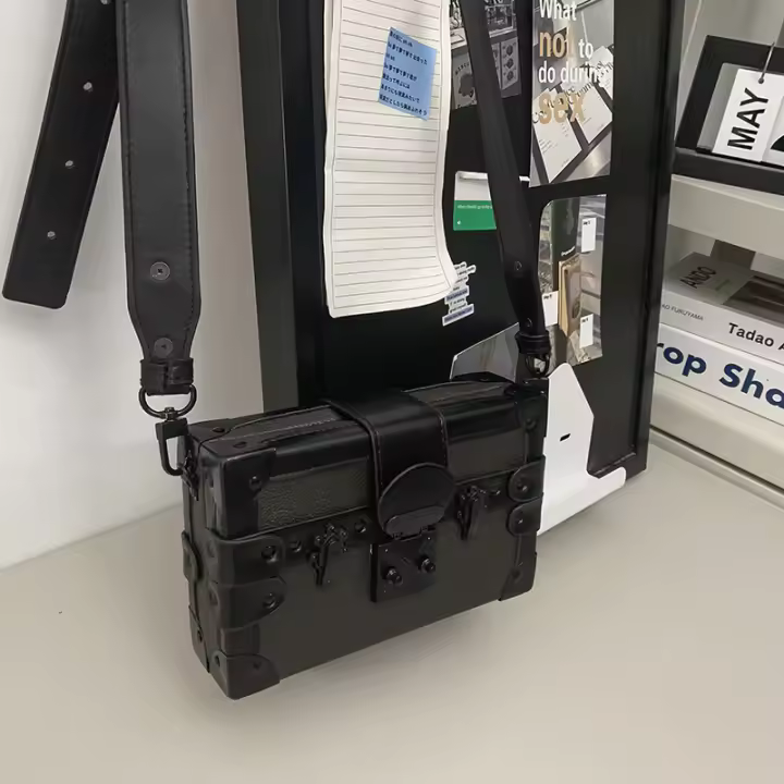 Versión coreana personalizada de estilo extranjero bolso de caja de cómic bidimensional bandolera de hombro calle unisex coreano de moda versátil - 1