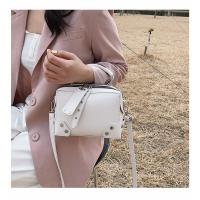 Bolso de gran capacidad de color sólido para mujer 2025 nuevo bolso de mensajero de hombro de moda bolso cuadrado pequeño simple de estilo extranjero bolso de mujer - details 11