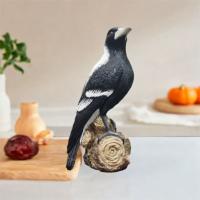 Adorno de Urraca de simulación de resina, modelo de Urraca de dibujos animados, escultura artesanal creativa, miniaturas de animales, estatuilla para patio - details 11