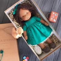 Muñeca de algodón Waldorf, figura de artista artesanal, tejido de pulgar de Navidad - details 8