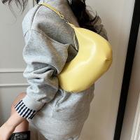 Bandolera de cuero de Pu de Color sólido, bolso Hobo de gran capacidad con forma de luna para mujer, bolso Hobo de estilo coreano para chica - details 6
