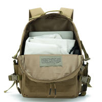 Mochila de viaje grande para hombres bolsa de deportes al aire libre resistente al agua para computadora con diseño de mochila militar ideal para escalada y acampar - details 4