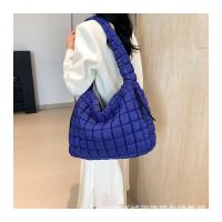 Bolso de hombro tipo bandolera con diseño de nubes plisadas para mujer, bolso de mano de gran capacidad con doble cara y doble tirón - details 44