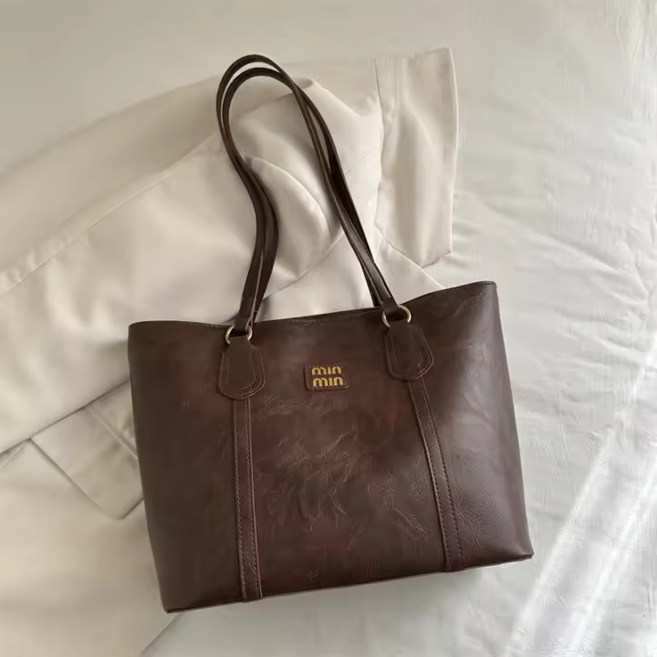 Bolso de gran capacidad para mujer de gama alta, bolso grande de un solo hombro para ir al trabajo informal de invierno, bolso de hombro de mano, novedad de 2024 - 1