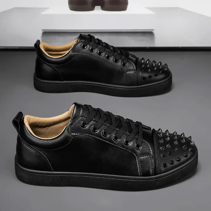 Zapatos Casuales de Moda Versátil Superficie de Cuero de Microfibra Estilo Plano de Fondo Blanco - 1