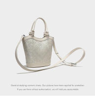 Bolso de cubo para mujer de estilo chino no tradicional Bolso mensajero de lujo ligero de alta gama - details 2