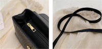 Bolso bandolera informal negro de piel sintética con solapa tipo mensajero de hombro simple para mujer - details 19