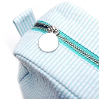 Bolsa de Maquillaje Bordada Personalizada Ideal para Novias de Baño, Regalos de Cumpleaños, Graduación, Viajes Bolsa de Belleza - details 4