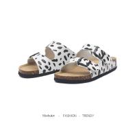 BIRKEN Zapatillas de corcho de verano con punta abierta, zapatos planos para hombre y mujer para ocio al aire libre, mismo estilo, hebilla de playa - details 25
