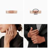 ΤΙΦΑΝΗ ™ ΤΙΦΑΝΗ&CO. ®   Anillo de banda en oro de 18 quilates/platino con diamantes brillantes redondos anchos, adornado con el logotipo de ΤΙFFANY - details 1