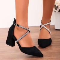 Tacones altos, tiras puntiagudas de diamantes de imitación, adornos en forma de cruz, mujeres elegantes y de moda. - details 7