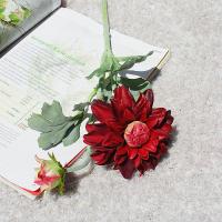 Crisantemo Artificial de 2 cabezas, flor de crisantemo de seda de tacto Real hecha a mano, flor de Dalia de simulación realista que no se decolora - details 1