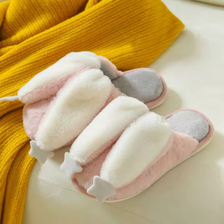 Zapatillas de felpa térmicas para interiores, zapatillas de algodón con dibujos animados, casa de las mujeres, lindo par de zapatillas de felpa conejito, fregona de piso. - 1