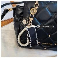 2025 Nueva cadena de lencería bolso de las mujeres, la moda de hombro bolsa de axila, rojo, negro - details 2