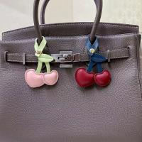 Lindo llavero de cuero PU, llavero de coche de amor, colgador de cuero PU, colgante de bolsa de dibujos animados de moda para hombres - details 11