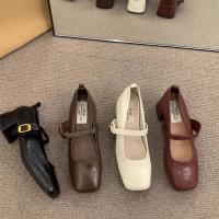 Francés retro cabeza cuadrada boca poco profunda solo zapatos femeninos 2025 tacón medio tarde noche temperamento hadas tacón grueso Mary Jane pequeños zapatos de cuero - details 18