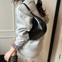 Bandolera de cuero de Pu de Color sólido, bolso Hobo de gran capacidad con forma de luna para mujer, bolso Hobo de estilo coreano para chica - details 15
