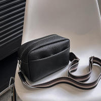 Bolso de mensajero tipo almohada de cuero PU vintage de alta calidad para mujer, bandolera pequeña - details 4