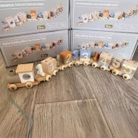 Tren pequeño Digital de juguete de madera para niños, rompecabezas de ensamblaje de bloques de construcción magnéticos para regalos de cumpleaños - details 1