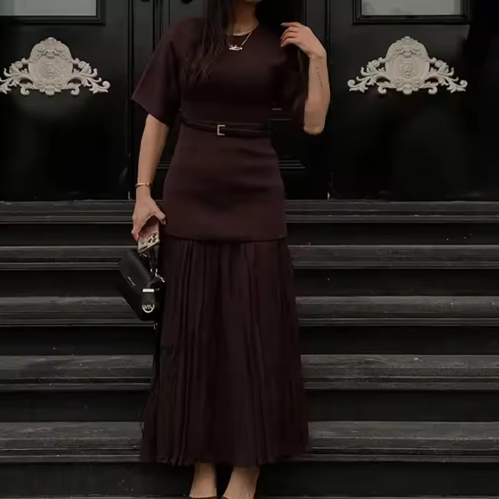 2025 primavera nuevo cuello redondo manga corta moda Color sólido doblado empalme temperamento vestido - 1