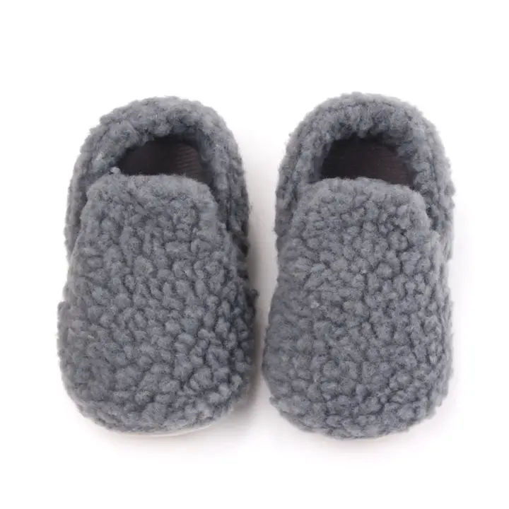 Zapatillas para bebés recién nacidos, zapatillas para niños y niñas, zapatillas para primeros pasos, zapatos de cuna antideslizantes cálidos de piel para invierno - 1