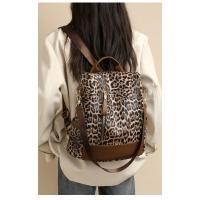2025 nueva tendencia de moda mochila con estampado de leopardo simple mochila antirrobo de gran capacidad de viaje versátil informal para mujer - details 24
