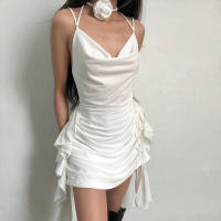 BUNO-Mini Vestido elegante con volantes y espalda descubierta para mujer, moda Y2K, sin mangas, con cuello Halter, vestidos sexys de corte bajo ajustado 2025 - details 3