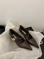 Zapatos Mary Jane con punta francesa, boca poco profunda, estilo retro, tacón delgado, para la noche, con detalles metálicos y florales. - details 2